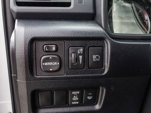 Used 2024 Toyota 4Runner TRD Off-Road image 31