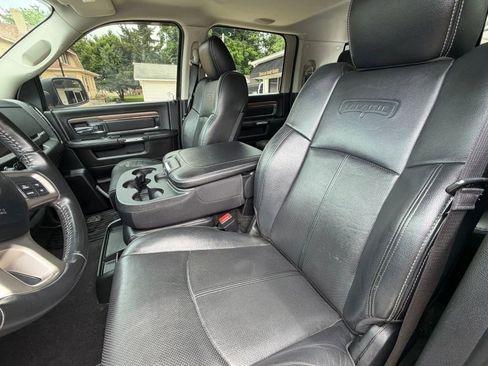 Used 2018 RAM 2500 Laramie w/ Protection Group AWD/4WD image 5