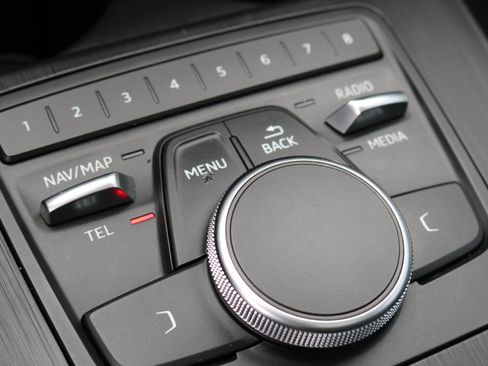 Used 2019 Audi A4 2.0T Premium w/ Convenience Package image 15