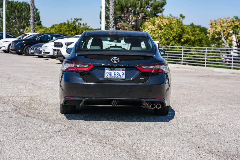 Used 2023 Toyota Camry SE FWD image 7