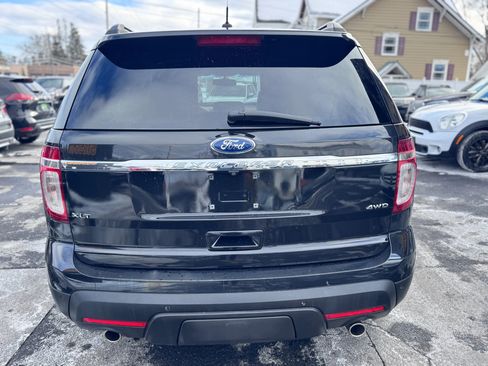 Used 2015 Ford Explorer XLT w/ Equipment Group 202A image 6
