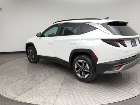 Certified 2025 Hyundai Tucson SEL AWD/4WD image 4