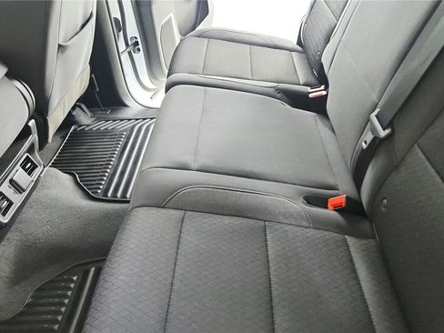 Used 2024 Chevrolet Silverado 1500 LT image 15