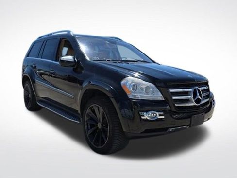 Used 2009 Mercedes-Benz GL 550 4MATIC image 3