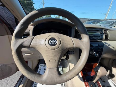 Used 2005 Toyota Corolla LE FWD image 18