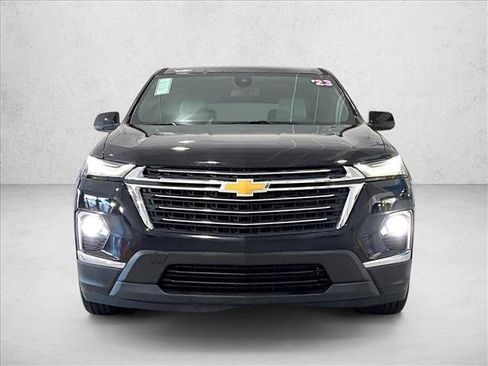 Used 2023 Chevrolet Traverse LS FWD image 3