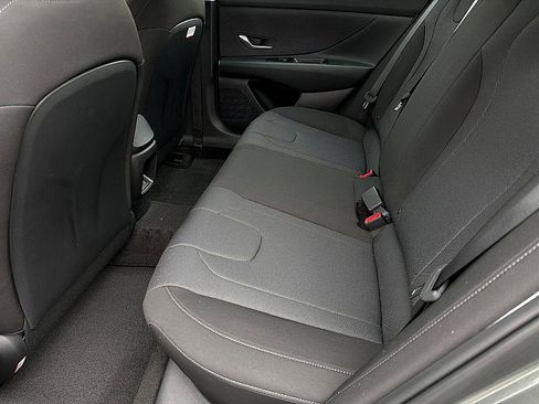 New 2026 Hyundai Elantra SE image 7