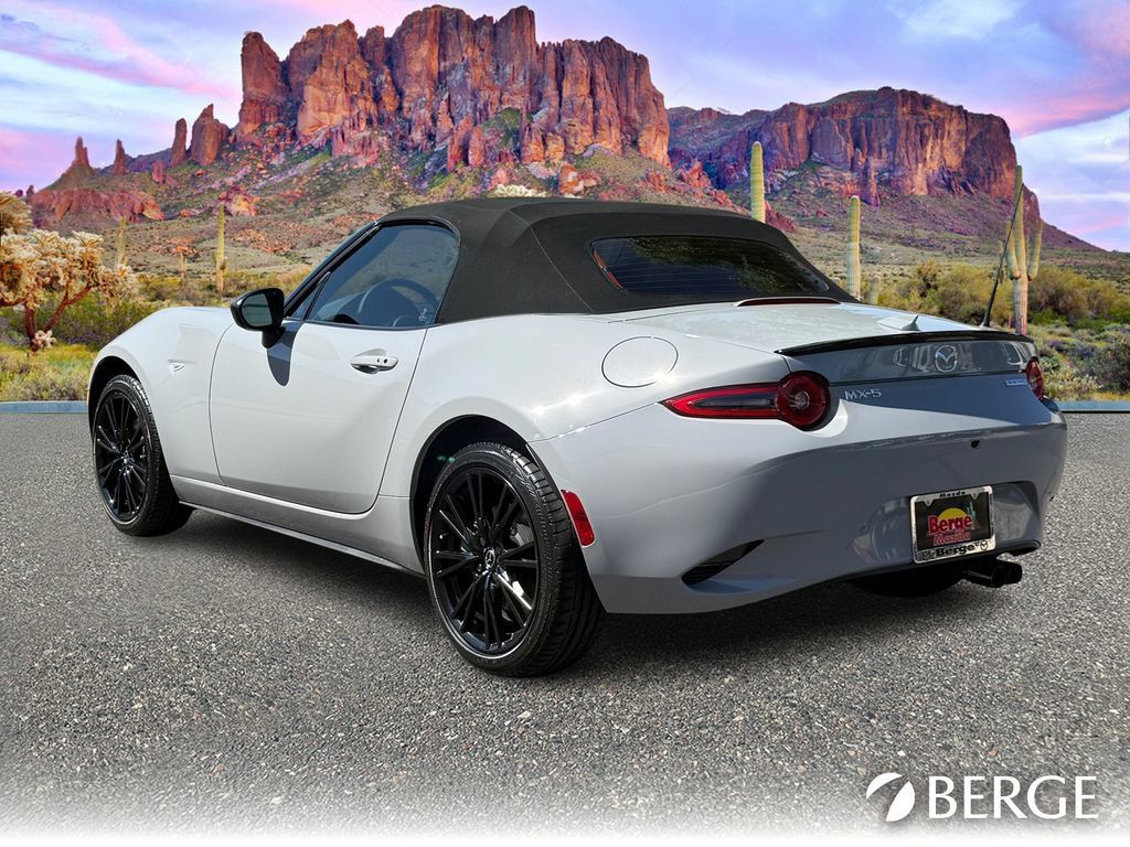 New 2026 MAZDA MX-5 Miata Club w/ Weather Package RWD image 4