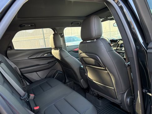 Used 2025 Chevrolet TrailBlazer RS w/ Convenience Package image 12