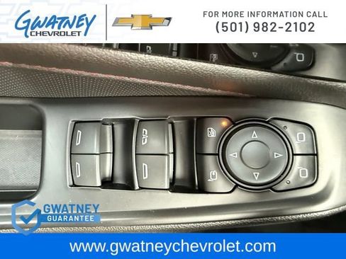 Used 2023 Chevrolet Traverse RS FWD image 25