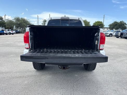 Used 2016 Toyota Tacoma SR5 w/ Towing Package RWD image 26
