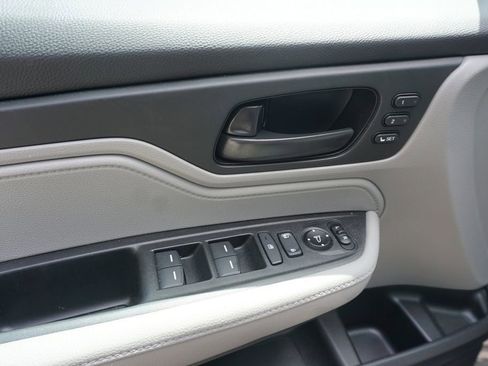 Used 2019 Honda Odyssey EX-L image 4