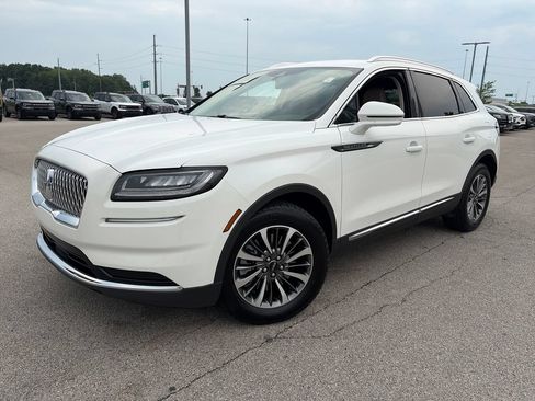 Used 2023 Lincoln Nautilus AWD w/ Premium Package image 3
