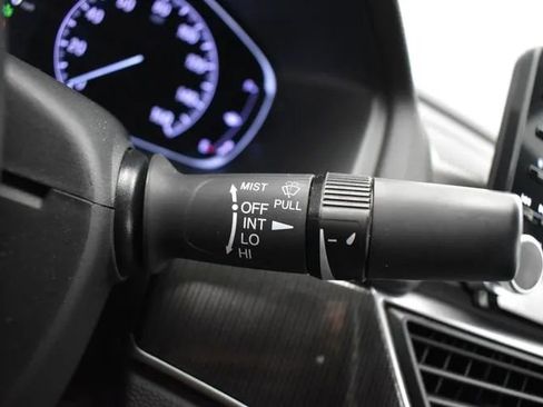 Used 2022 Honda Accord Sport image 24