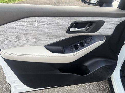 Certified 2023 Nissan Rogue SV AWD/4WD image 10