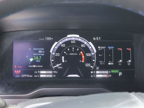 Used 2024 Toyota Tundra Platinum AWD/4WD image 28