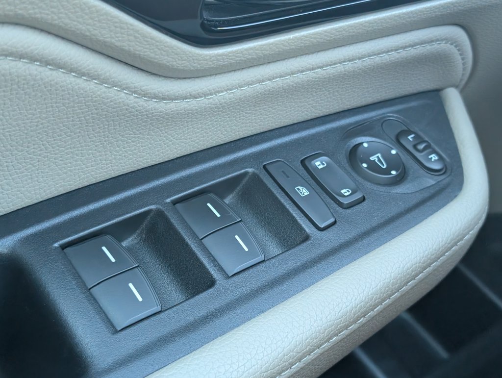 Used 2023 Honda Odyssey Touring image 15