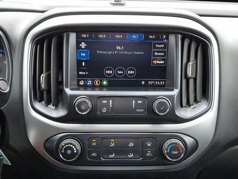 Used 2020 Chevrolet Colorado LT AWD/4WD image 16