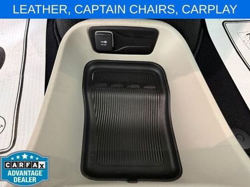 Used 2024 Chrysler Pacifica Touring-L FWD image 28