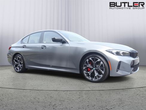 New 2026 BMW 330i Sedan w/ M Sport Package RWD image 3