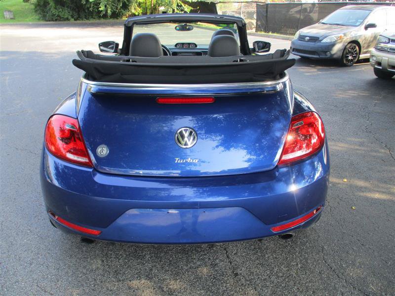 Used 2013 Volkswagen Beetle 2.0T FWD image 6