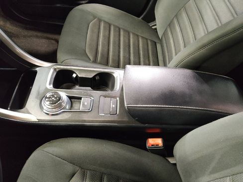 Used 2019 Ford Fusion SE image 26