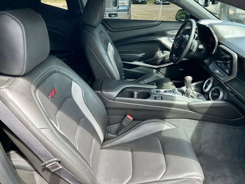 Used 2017 Chevrolet Camaro SS RWD image 26