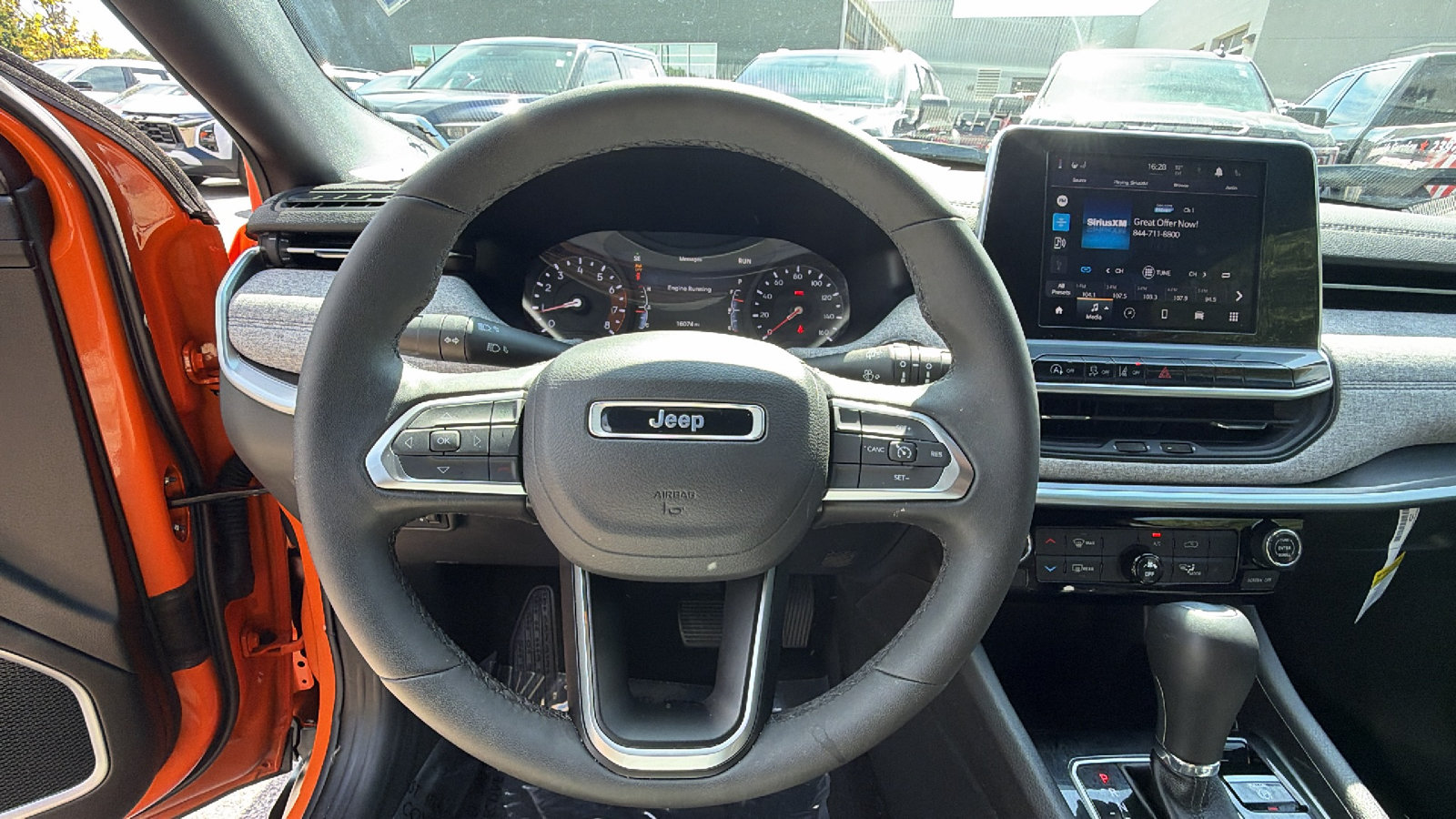 Used 2026 Jeep Compass Latitude AWD/4WD image 24