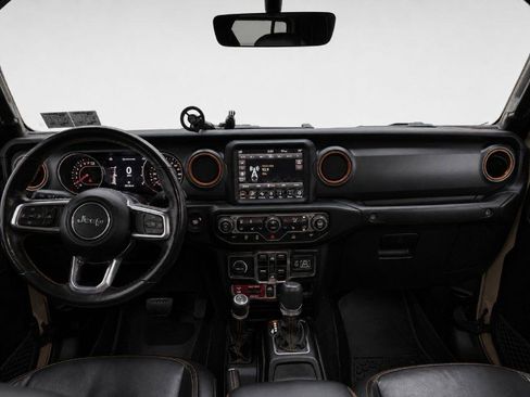 Used 2022 Jeep Gladiator Mojave w/ Cold Weather Group AWD/4WD image 23
