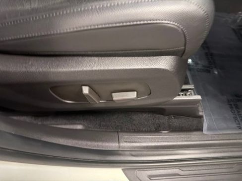 Used 2025 Kia Carnival SX Prestige FWD image 11