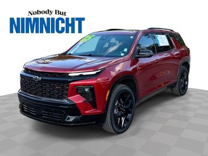Used 2025 Chevrolet Traverse RS