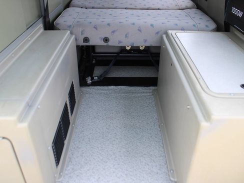 Used 1997 Volkswagen Eurovan Camper FWD image 37