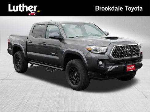Used 2019 Toyota Tacoma TRD Sport AWD/4WD image 1