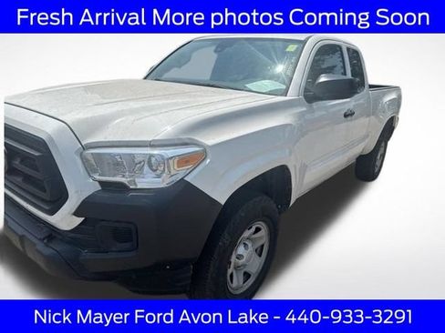 Used 2022 Toyota Tacoma SR AWD/4WD image 9