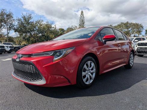 Used 2020 Toyota Corolla LE image 8