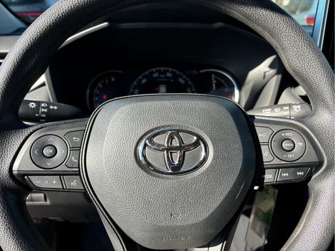 Used 2023 Toyota RAV4 LE image 12