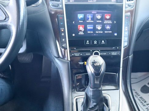 Used 2018 INFINITI Q50 Luxe RWD image 25