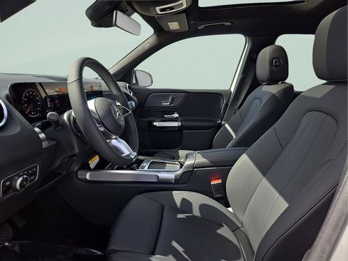 New 2026 Mercedes-Benz GLB 250 image 16