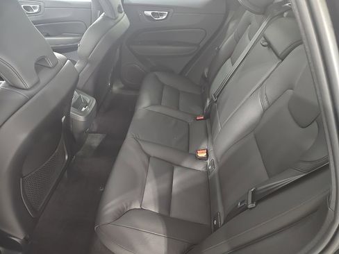 Used 2023 Volvo XC60 B5 Plus w/ Climate Package image 19