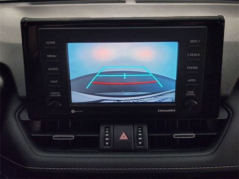 Used 2020 Toyota RAV4 XLE Premium image 18