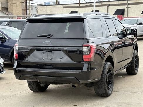 Used 2021 Ford Expedition Limited image 4
