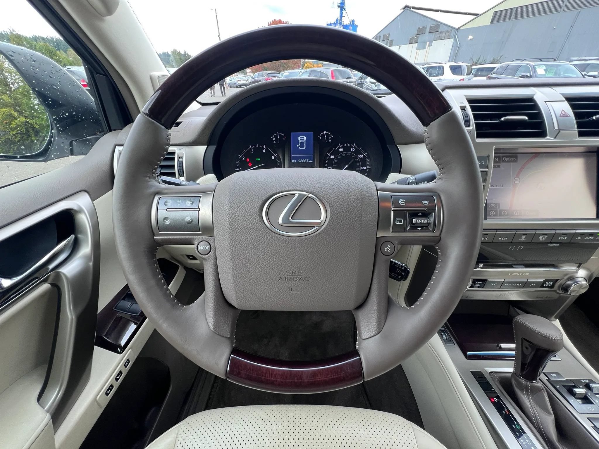 Used 2014 Lexus GX 460 Luxury AWD/4WD image 30