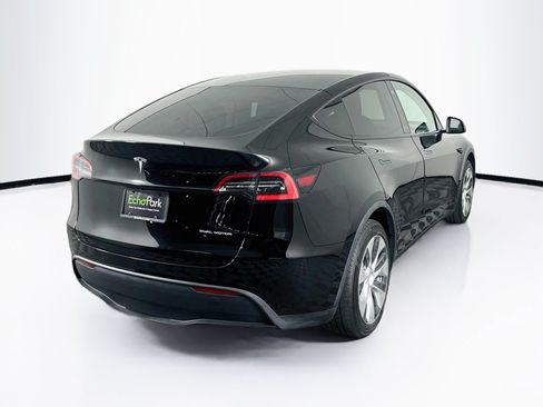 Used 2021 Tesla Model Y Long Range AWD/4WD image 9