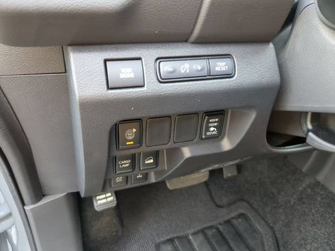 Certified 2025 Nissan Frontier PRO-4X w/ Pro Premium Package AWD/4WD image 18