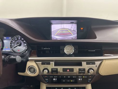 Used 2017 Lexus ES 350 image 40