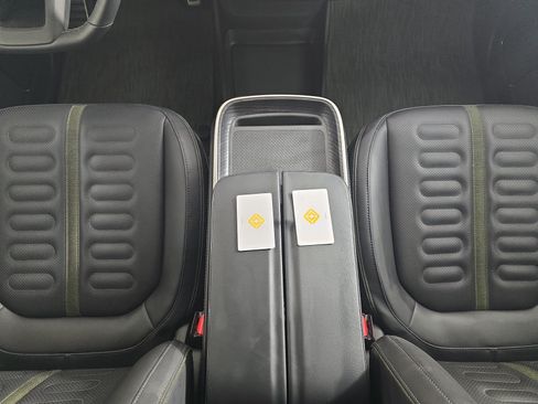 Used 2024 Rivian R1T Adventure AWD/4WD image 29