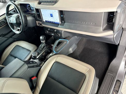 Used 2024 Ford Bronco Wildtrak AWD/4WD image 17