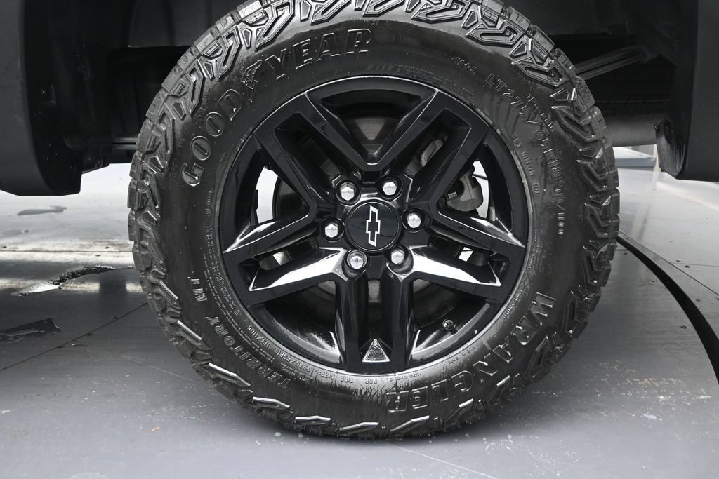 Used 2024 Chevrolet Silverado 1500 Custom Trail Boss AWD/4WD image 10