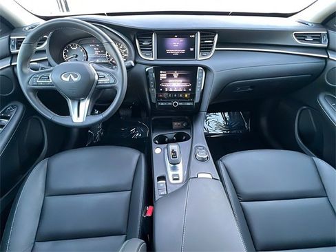Certified 2025 INFINITI QX50 Pure image 10