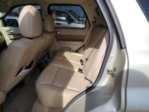 Used 2010 Ford Escape Limited image 9